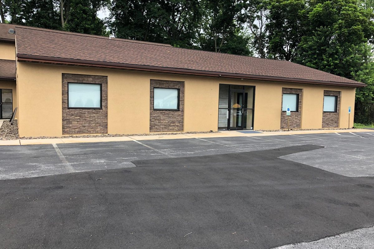 Single-storey commercial unit after exterior work by MDM Painting & Remodeling, Reading